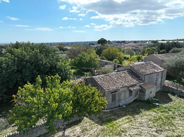 Casa trilocale in vendita in Contrada Saitta Martisiello, Modica