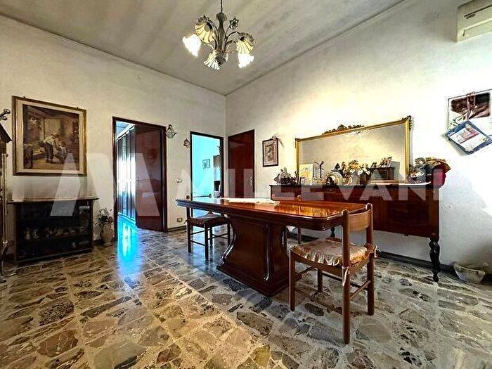 Casa quadrilocale in vendita in Via San Nicolò, Scicli