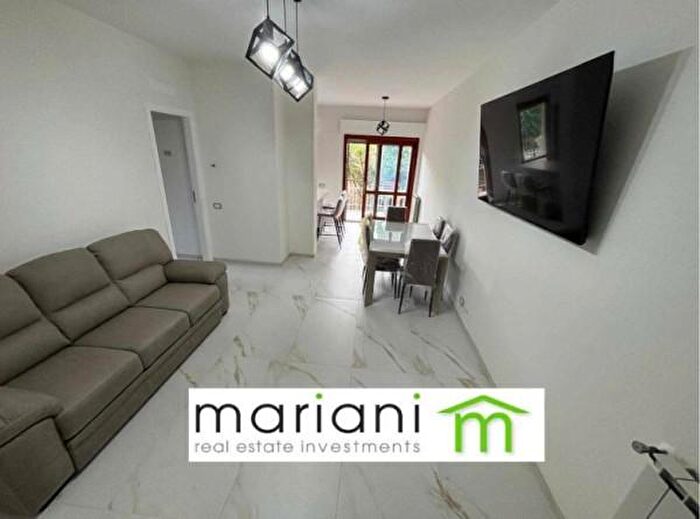 Appartamento trilocale in vendita in Via di Paganico, Velletri