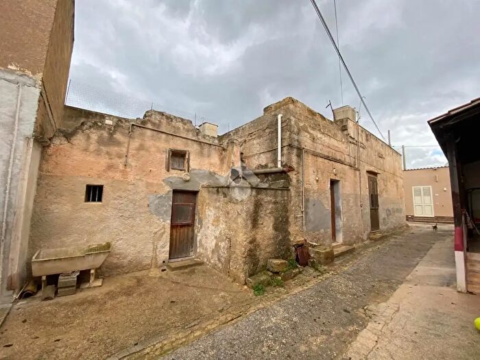 Casa trilocale in vendita in Contrada Torrelunga Puleo, Marsala