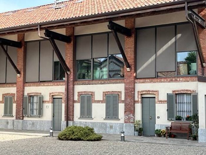 Appartamento trilocale in affitto in Via Tremelloni, Precotto, Milano