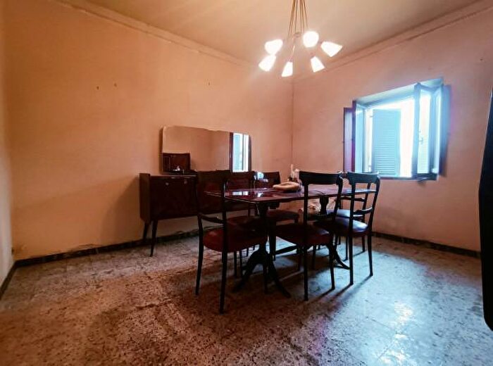 Appartamento con 6 locali in vendita in Via Claudio Treves, Citta Di Castello