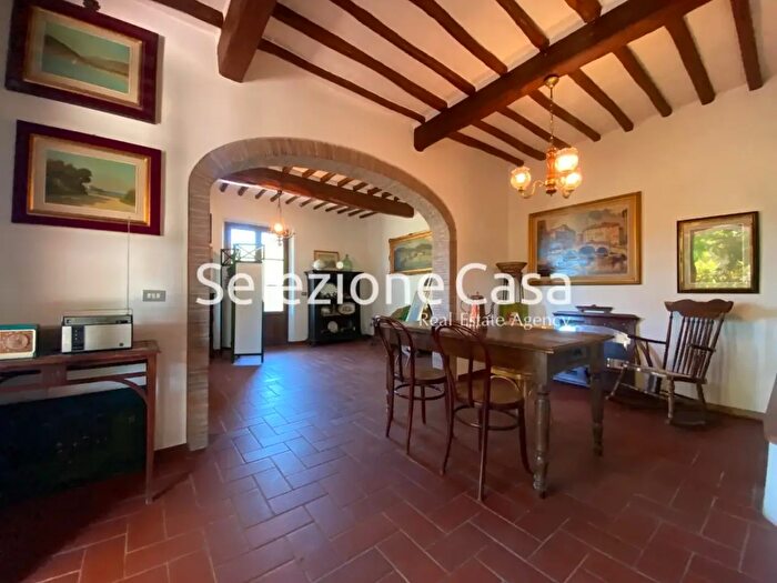 Casa con 5 locali in vendita in Fucecchio