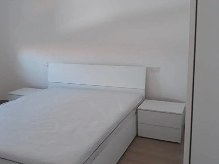 Appartamento bilocale in affitto in Via Santa Maria Rossa, Milano