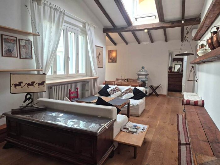 Appartamento con 5 locali in affitto in Via Francesco Domenico Guerrazzi, Mazzini Oberdan, Firenze