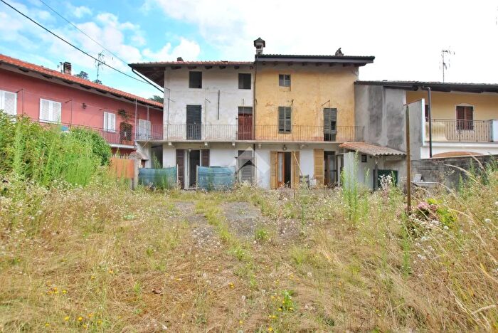 Casa con 5 locali in vendita in Via E Angiono Foglietti, Moncrivello