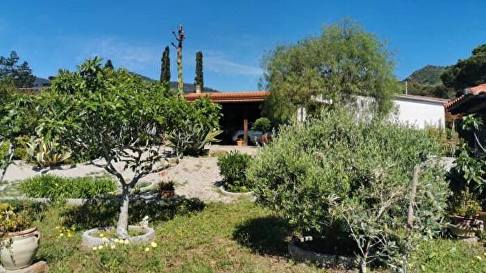 Casa con 5 locali in vendita in Campo NellElba