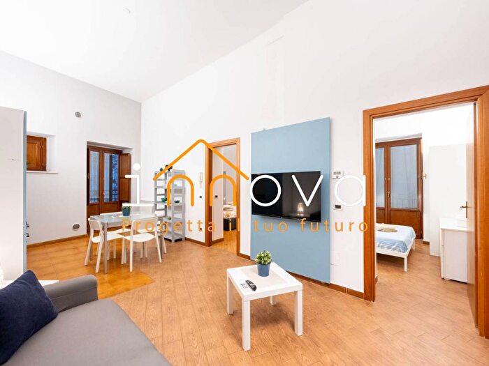 Appartamento trilocale in affitto in via del parlamento, Kalsa, Palermo