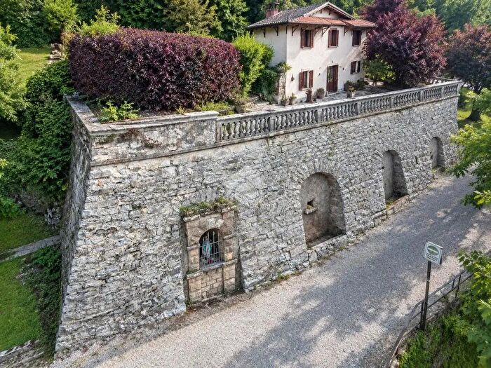 Casa con 6 locali in vendita in Via Ca Macone, Torre De' Busi