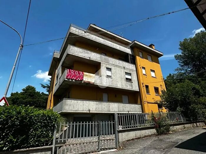 Appartamento trilocale in vendita in Via Irma Marchiani, Pavullo Nel Frignano