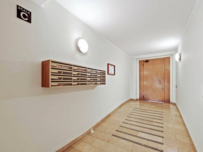 Appartamento bilocale in affitto in Via Guglielmo Ciardi, San Siro, Milano