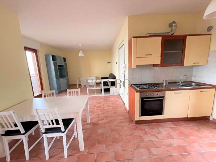 Appartamento trilocale in affitto in Torrette, Ancona