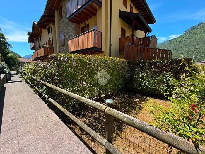 Appartamento bilocale in vendita in Via Primo Maggio, Sovere