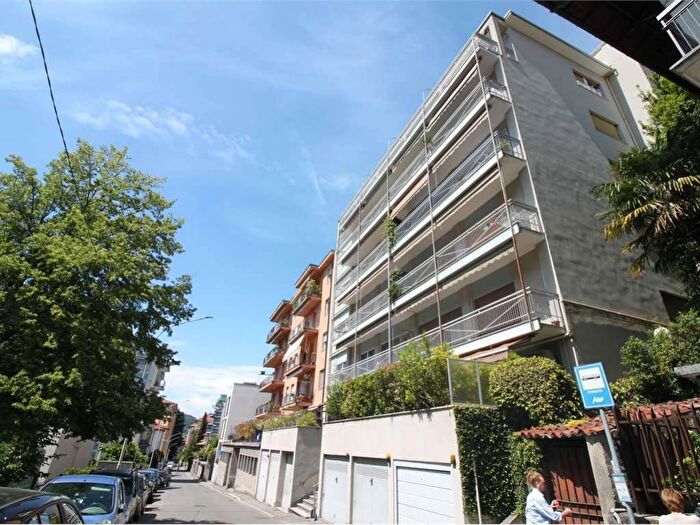 Appartamento trilocale in affitto in Via Francesco Crispi C, Valduce Crispi, Como
