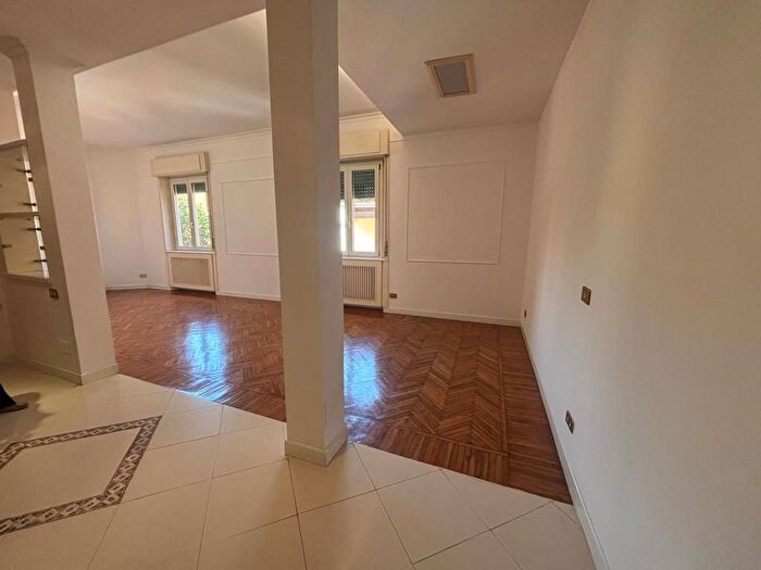 Appartamento quadrilocale in affitto in Via Eleonora Duse, Parioli, Roma