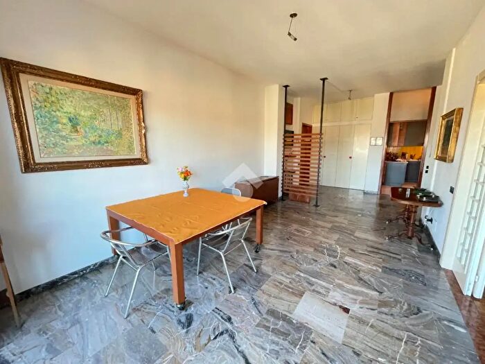 Appartamento quadrilocale in vendita in Via a Volonterio, Saronno