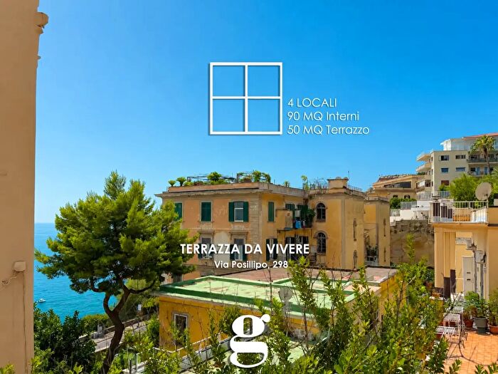 Casa con 5 locali in vendita in Via Posillipo, Napoli