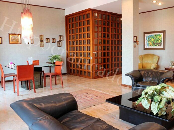 Appartamento con 5 locali in affitto in Via Luigi Guercio, Irno Brignano, Salerno