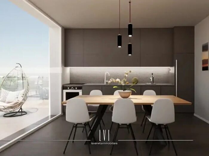 Appartamento trilocale in vendita in Via Michelangelo Buonarroti, Jesolo