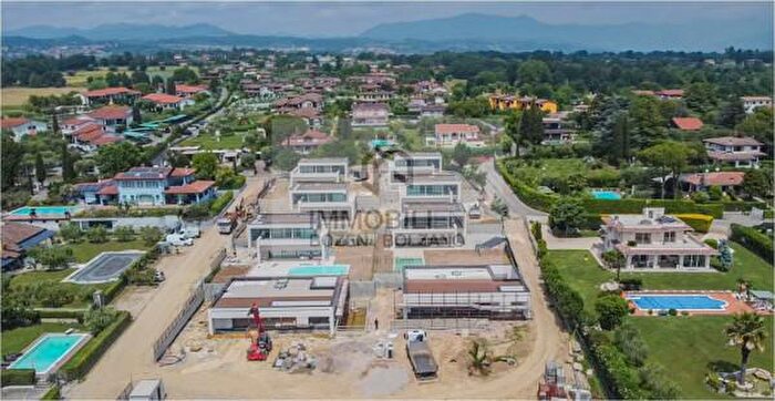 Casa quadrilocale in vendita in Via San Sivino, Moniga Del Garda