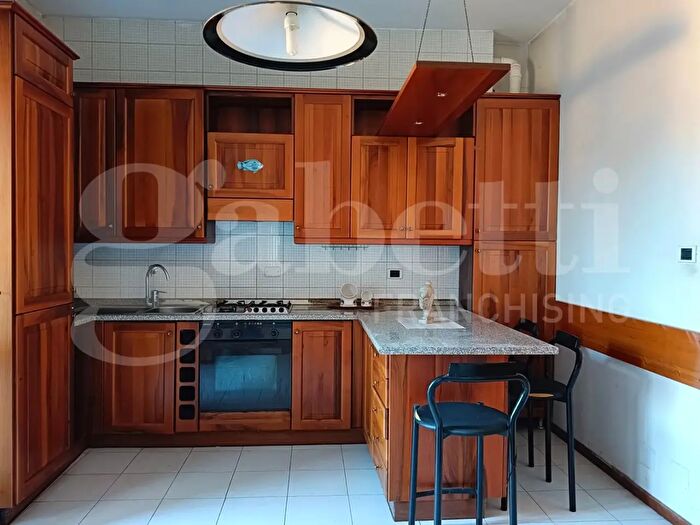 Appartamento trilocale in vendita in Via Giovanni Segantini, Bologna