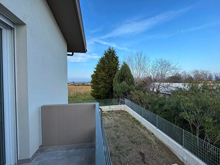 Appartamento trilocale in vendita in Via Orazio Antinori Snc, Montenero Di Bisaccia