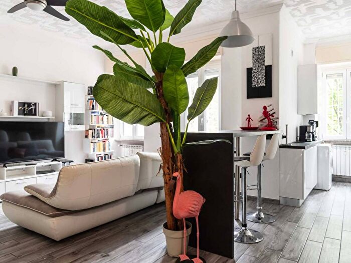 Appartamento bilocale in affitto in Via Curio Dentato, Giambellino, Milano