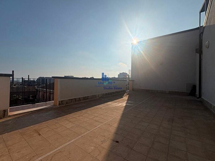 Appartamento trilocale in affitto in Via Pietro Mascagni, Libertà Stazione, Catania