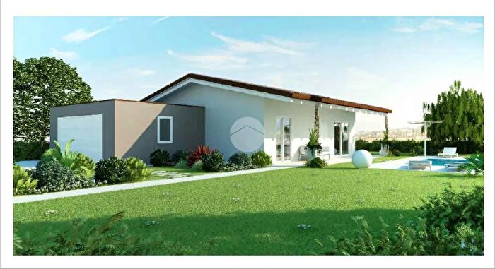 Casa quadrilocale in vendita in Via Roma, Soiano Del Lago