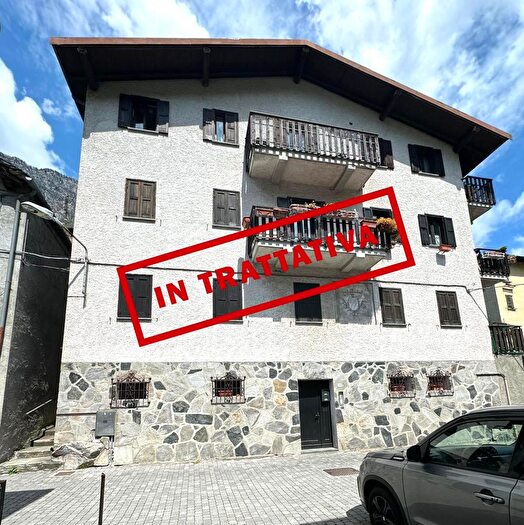 Appartamento trilocale in vendita in Strada Vecchia, Piuro