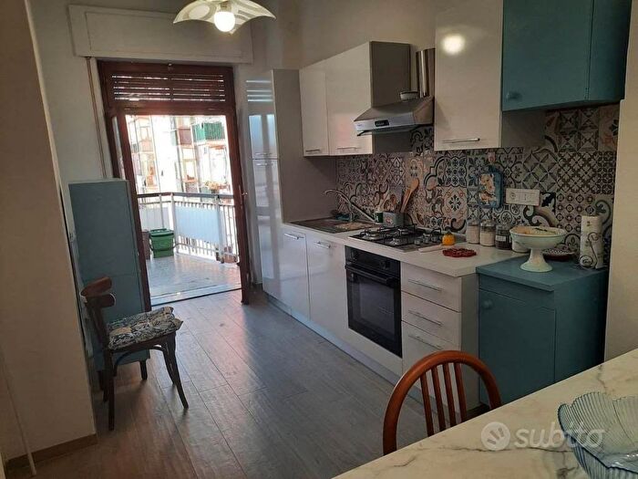 Appartamento quadrilocale in affitto in Viale Settembre, Avenza, Carrara