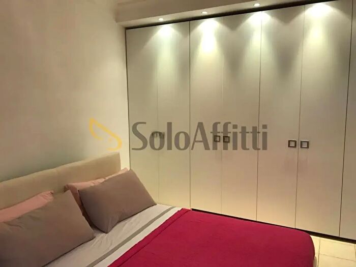 Appartamento bilocale in affitto in Via Aniello Falcone, Napoli