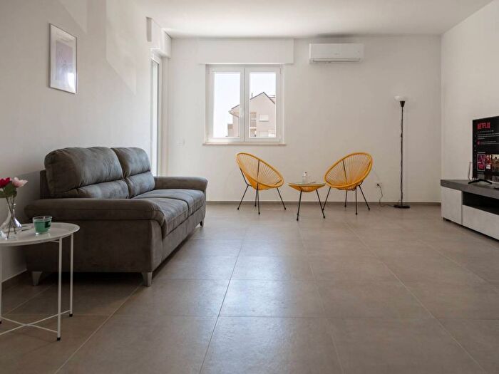 Appartamento quadrilocale in affitto in Via delle Gardenie, Viadotto Istonia Corso G Garibaldi V San Michele, Vasto