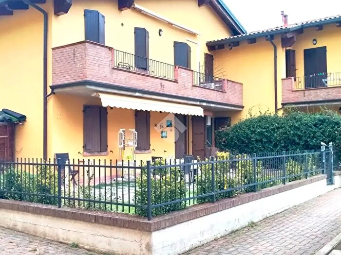 Appartamento trilocale in vendita in Via Fiume Vecchio, Molinella