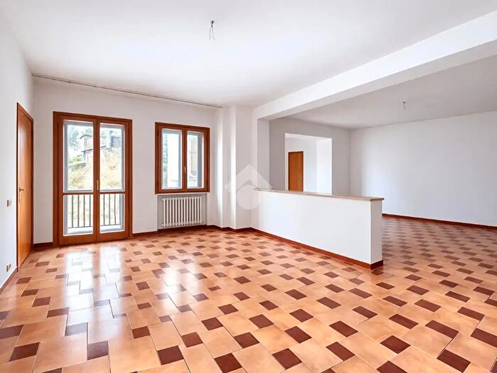 Appartamento quadrilocale in vendita in Via S Nicola, San Giovanni Rotondo