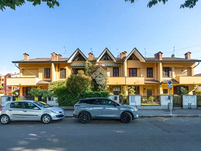 Casa con 5 locali in vendita in Via Enrico Mattei, Gorgonzola