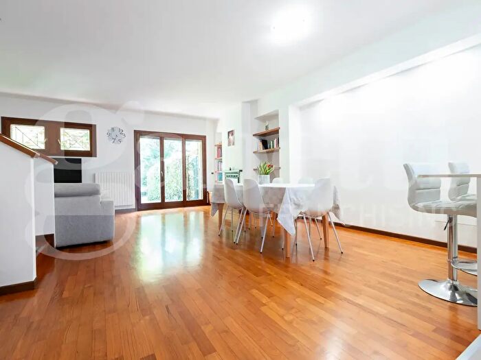 Casa con 8 locali in vendita in Via Michelangelo, Mogliano Veneto