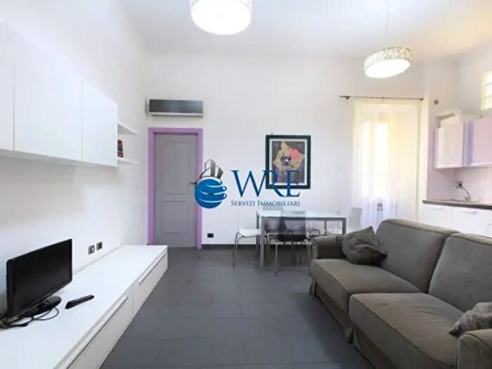 Appartamento trilocale in affitto in Via Santamaura, Roma