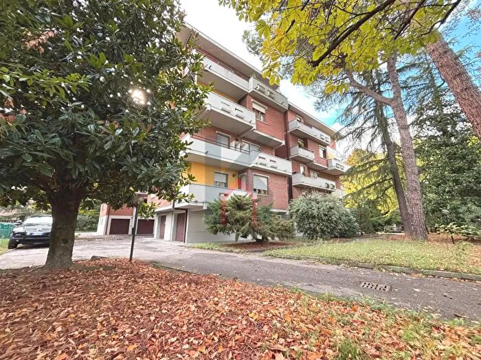 Appartamento con 5 locali in vendita in Via Andrea Costa, Forli'