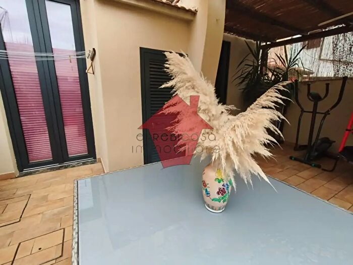 Casa con 6 locali in vendita in Cherubini, Empoli