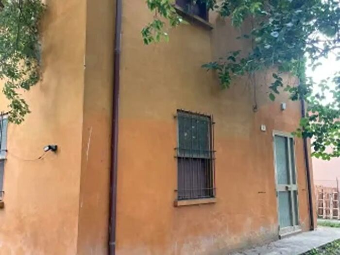 Casa quadrilocale in vendita in Via Cardinala, Imola