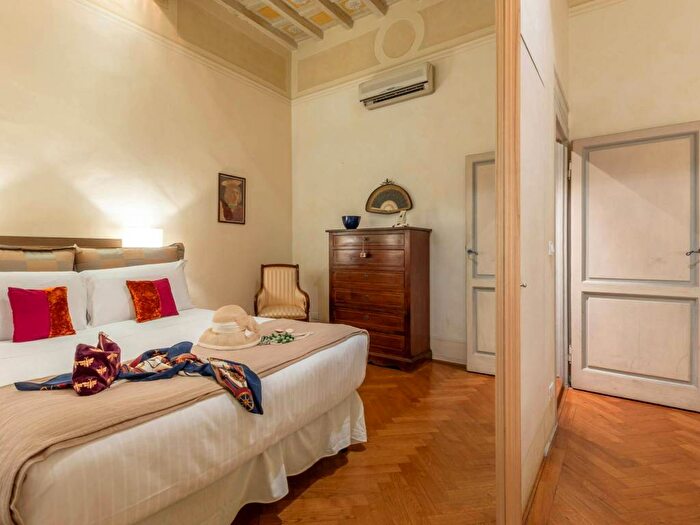 Appartamento monolocale in affitto in Via dei Fossi, Santa Maria Novella, Firenze