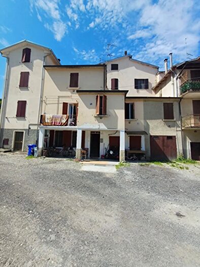 Casa con 5 locali in vendita in Fornovo Di Taro