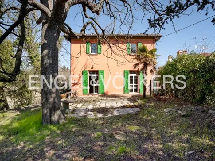 Casa con 6 locali in vendita in Via di Monte Albano, Bologna