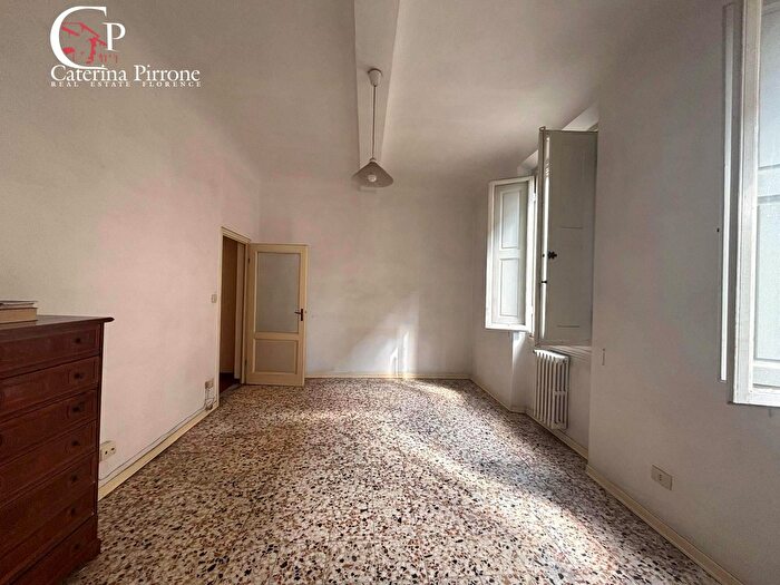 Appartamento con 5 locali in vendita in Via Guelfa, Firenze