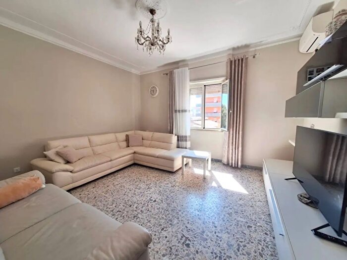Appartamento trilocale in vendita in Via Ventotene, Monterotondo