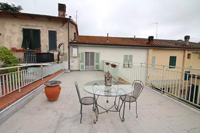 Appartamento con 6 locali in vendita in Via Certaldese, Montespertoli