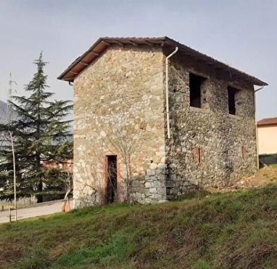Appartamento quadrilocale in vendita in Barga