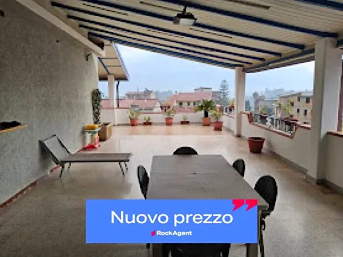 Appartamento con 5 locali in vendita in Via Pitagora, Caulonia