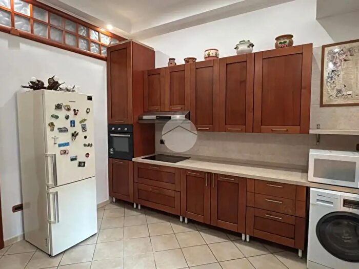 Appartamento monolocale in vendita in Via Gennaro Aspreno Galante, Napoli